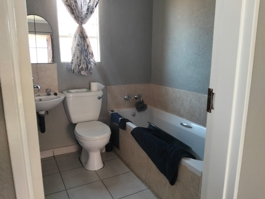 2 Bedroom Property for Sale in Raceway Free State